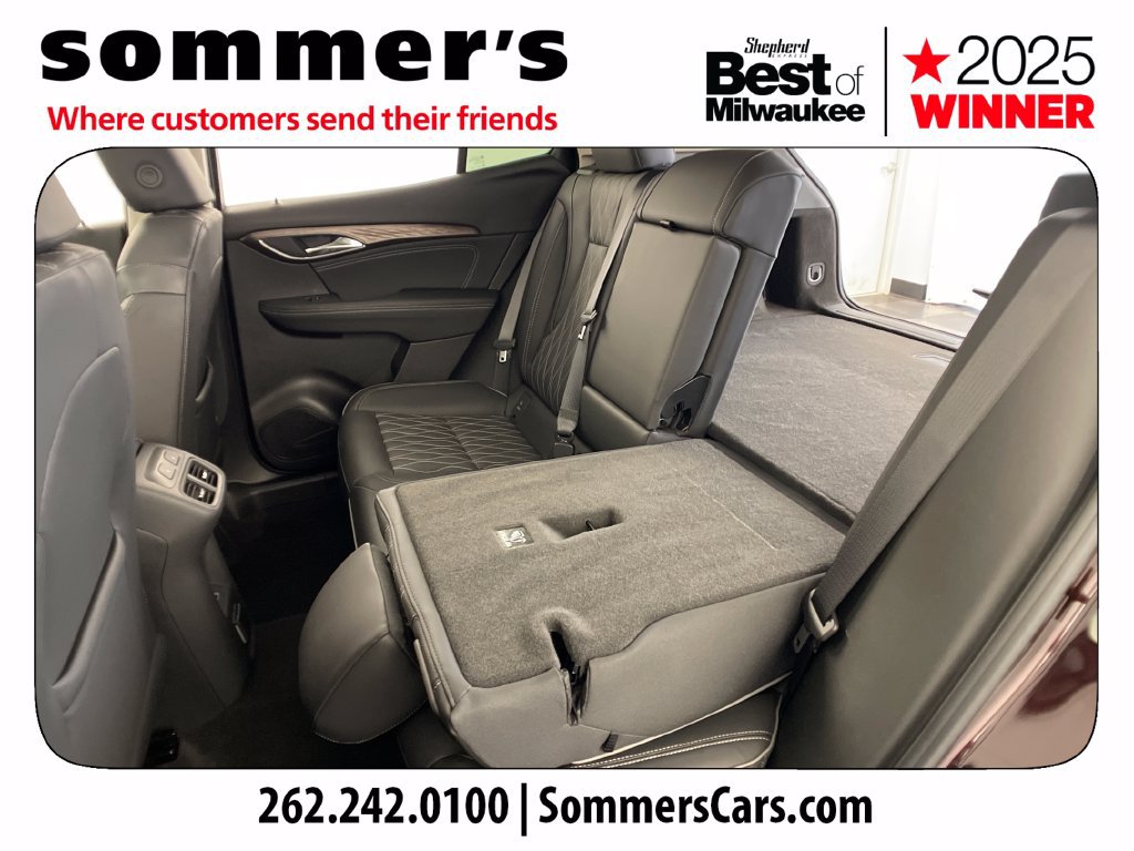 Used 2022 Buick Envision Avenir w/ Technology Package II AWD/4WD image 28