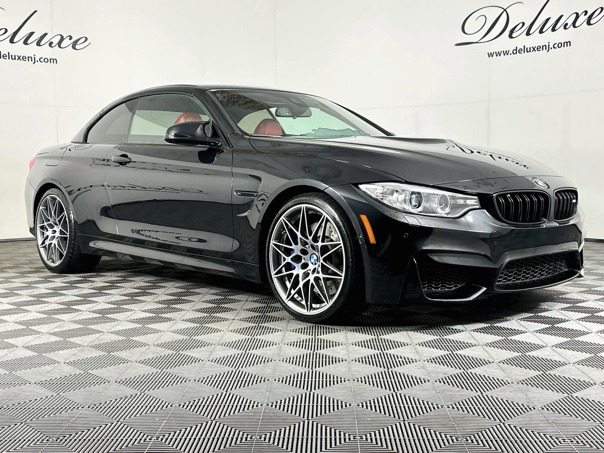 Used 2017 BMW M4 Convertible RWD image 1