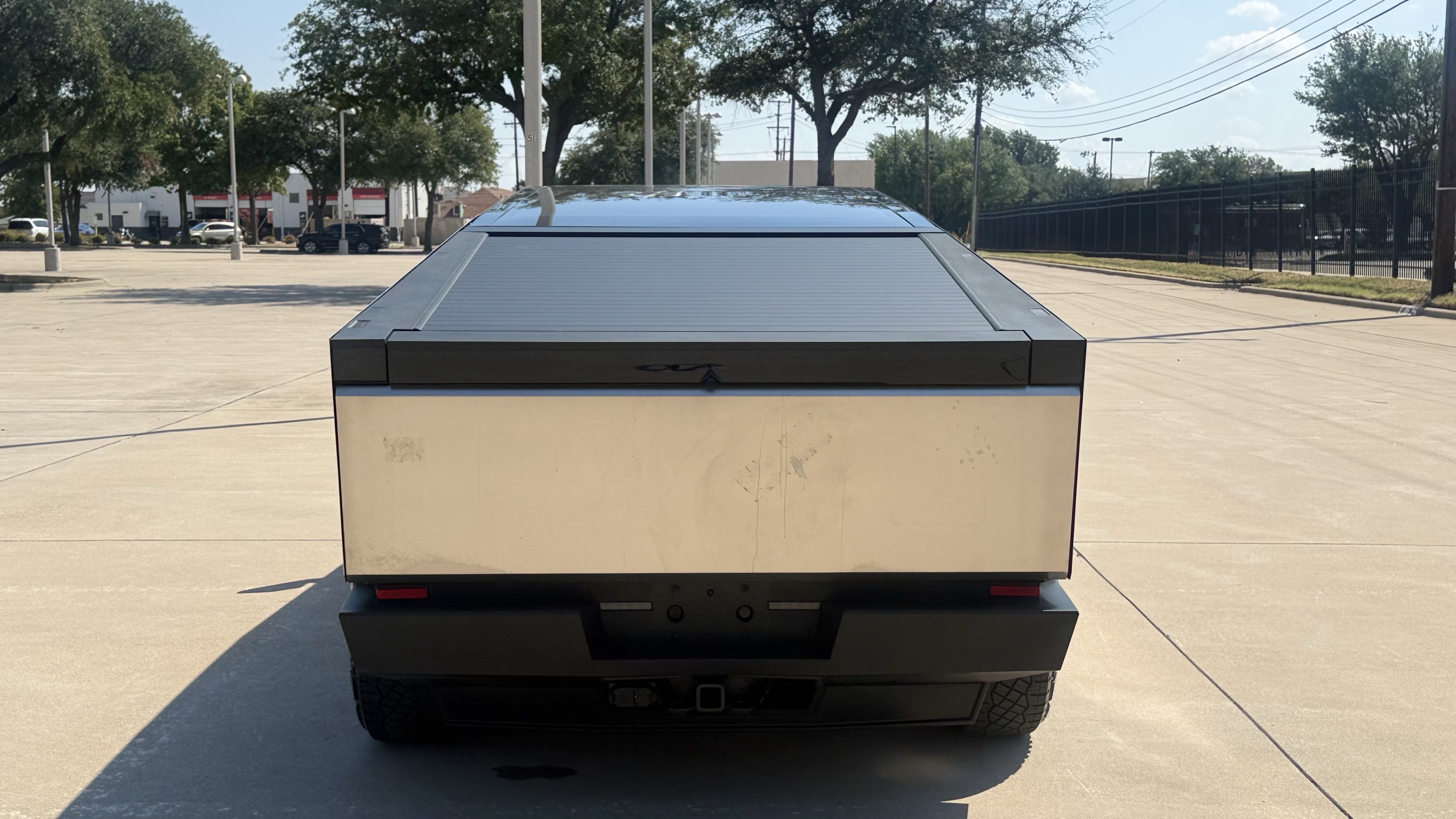 Used 2025 Tesla Cybertruck AWD Crew Cab image 7