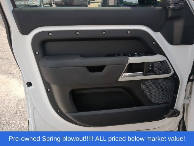 Used 2020 Land Rover Defender 110 SE AWD/4WD image 20
