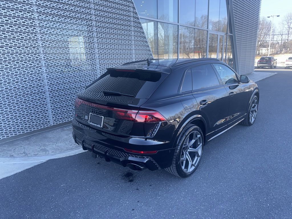 New 2026 Audi RS Q8 performance image 9