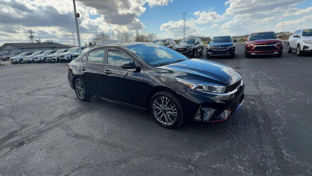 Used 2024 Kia Forte GT-Line w/ GT-Line Premium Package image 2