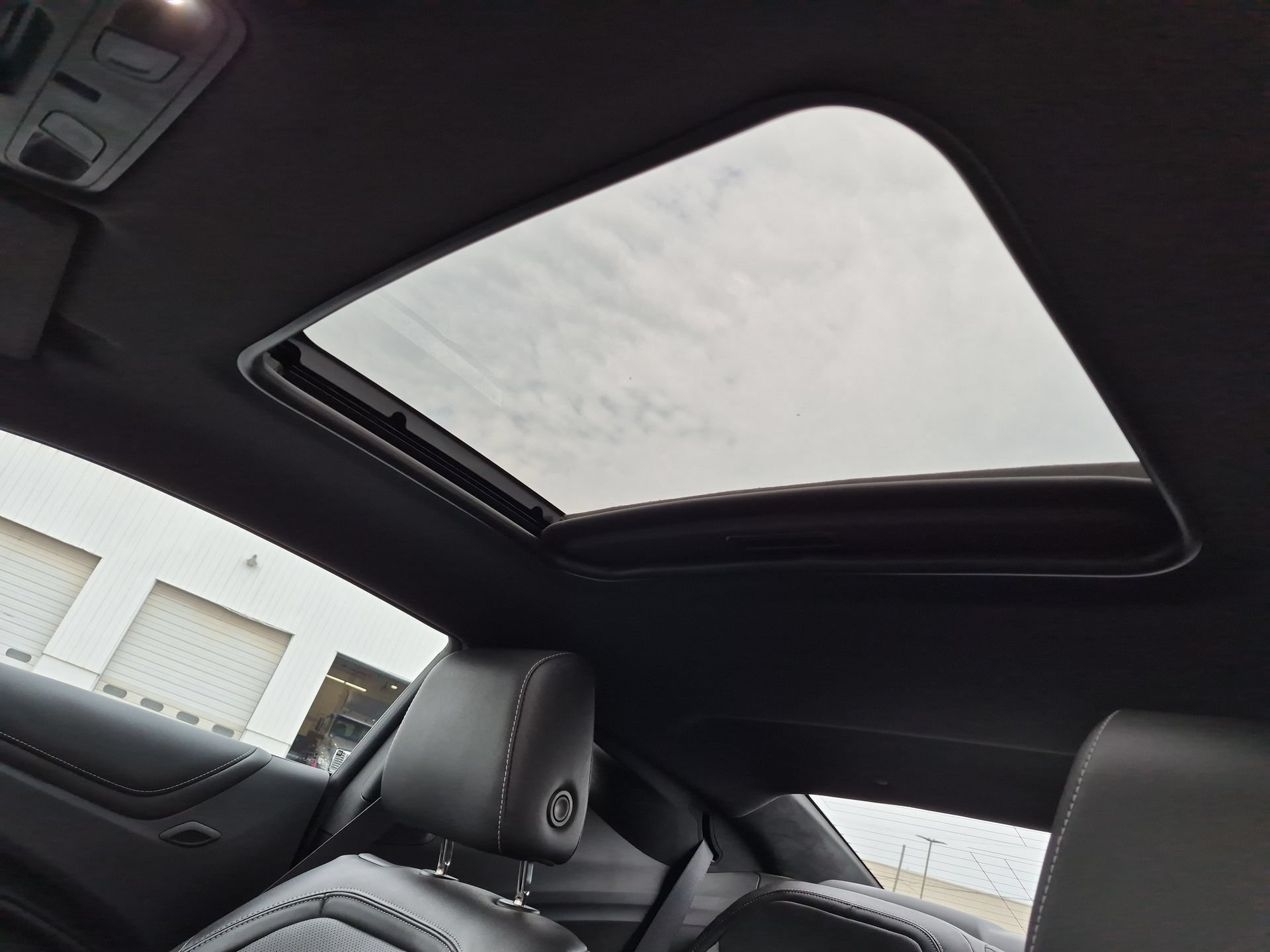 Certified 2018 Chevrolet Camaro LT RWD image 19