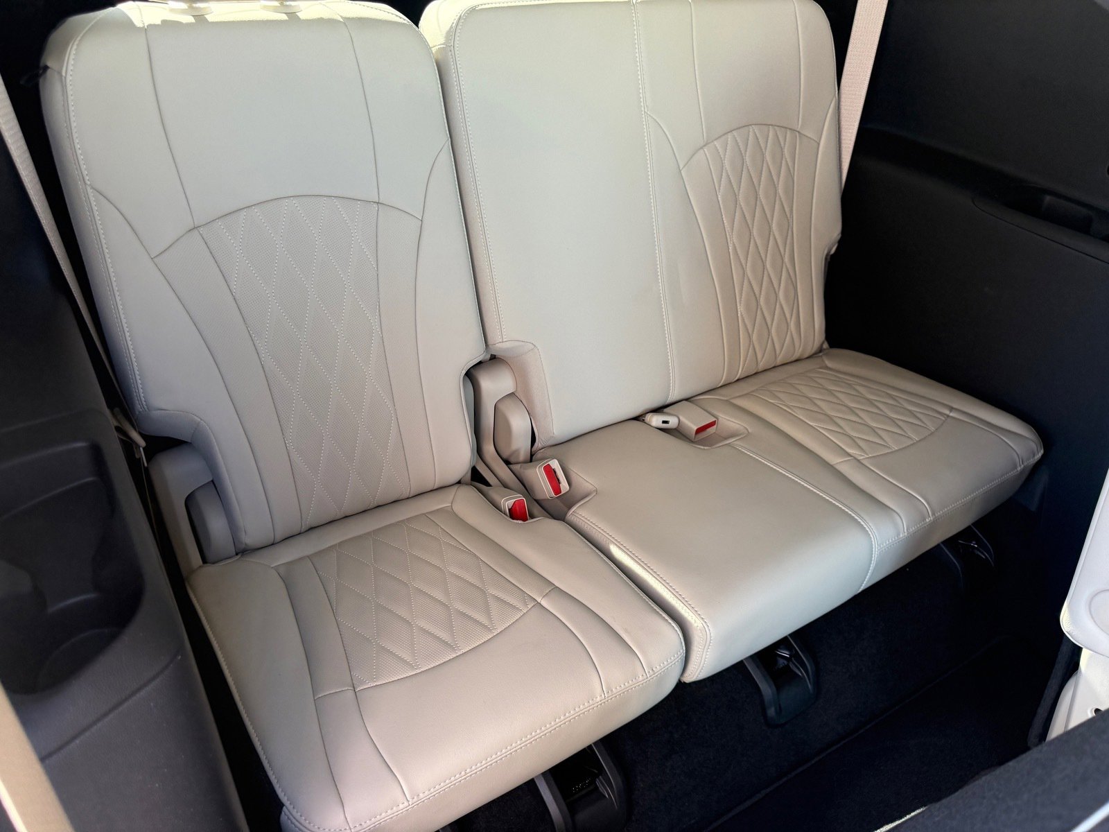 Used 2024 Buick Enclave Avenir w/ Trailering Package, 5000 lbs. image 31