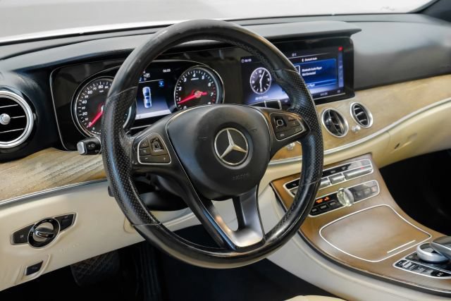 Used 2018 Mercedes-Benz E 300 image 20