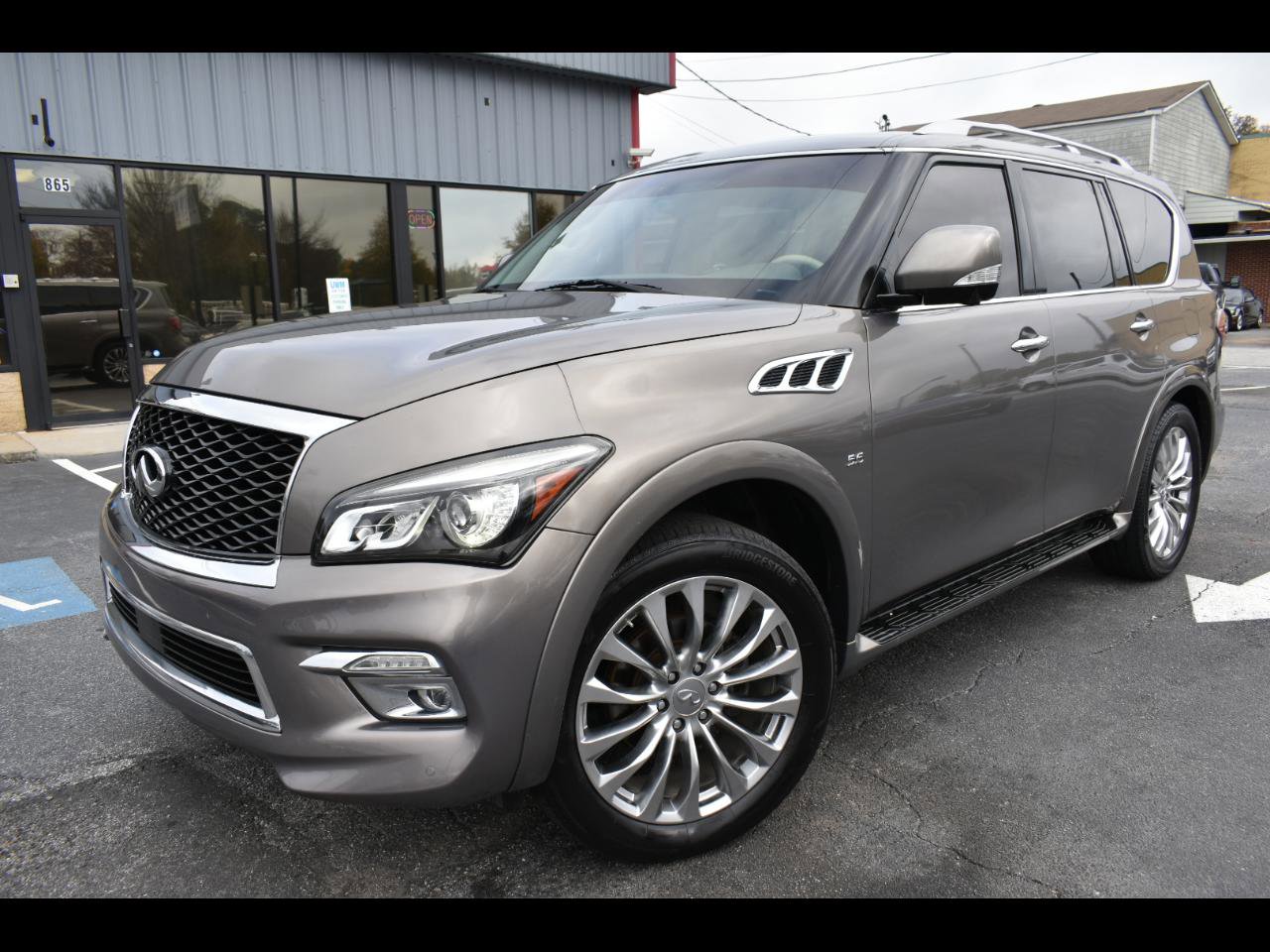Used 2015 INFINITI QX80 4WD w/ 22" Wheel Package