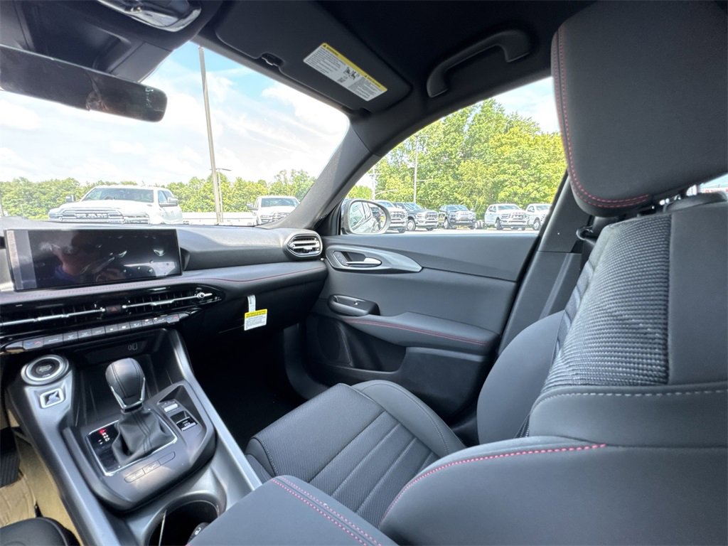 New 2025 Dodge Hornet GT w/ GT Blacktop Package image 11