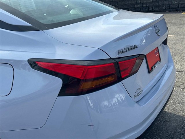 Used 2024 Nissan Altima 2.5 SR w/ SR Premium Package image 13