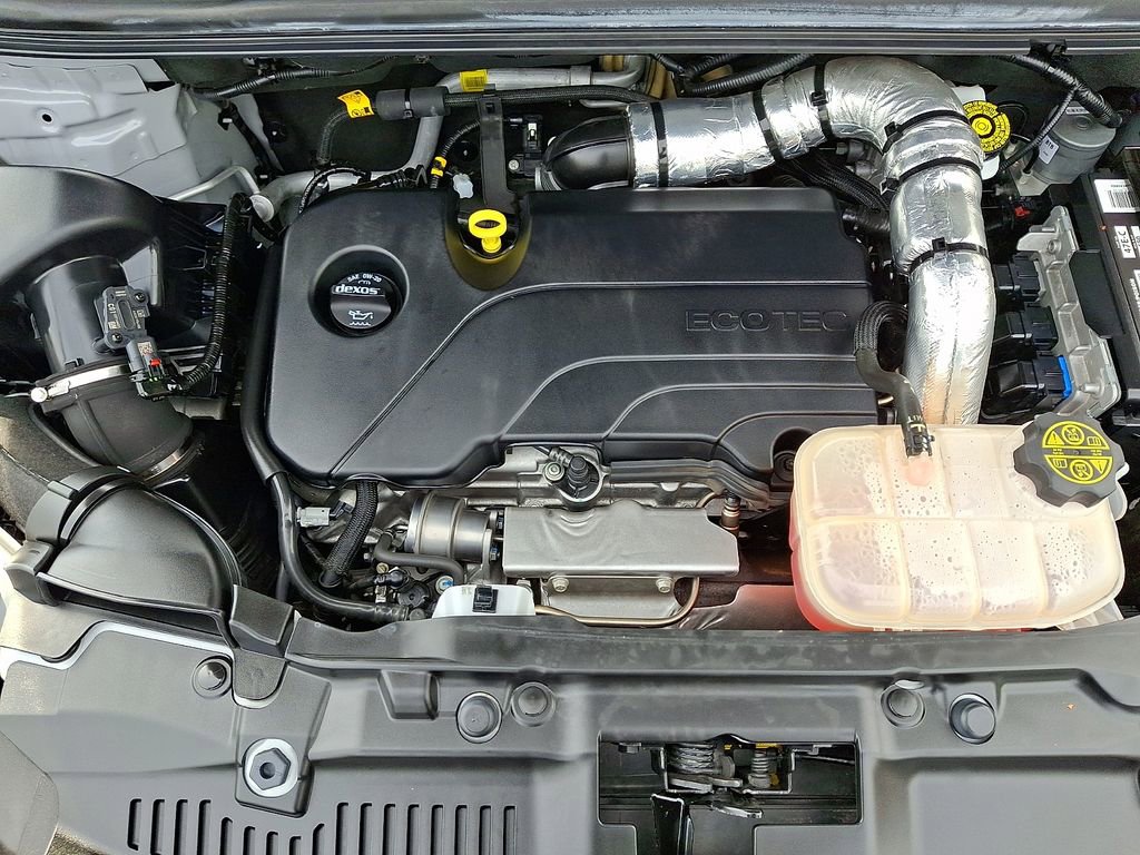 Certified 2022 Buick Encore Preferred w/ Safety Package image 28