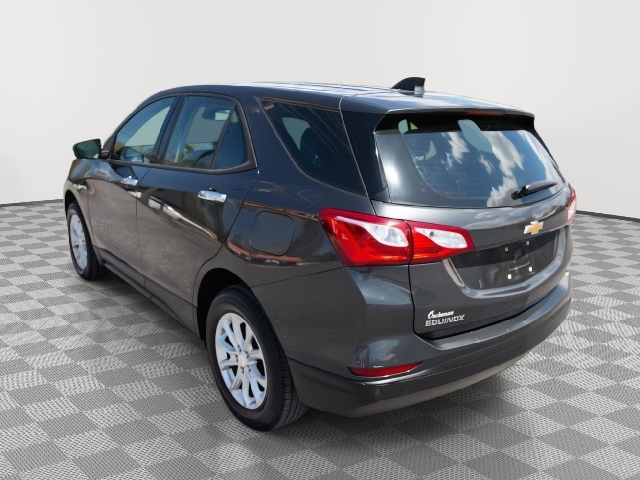 Used 2019 Chevrolet Equinox LS AWD/4WD image 7