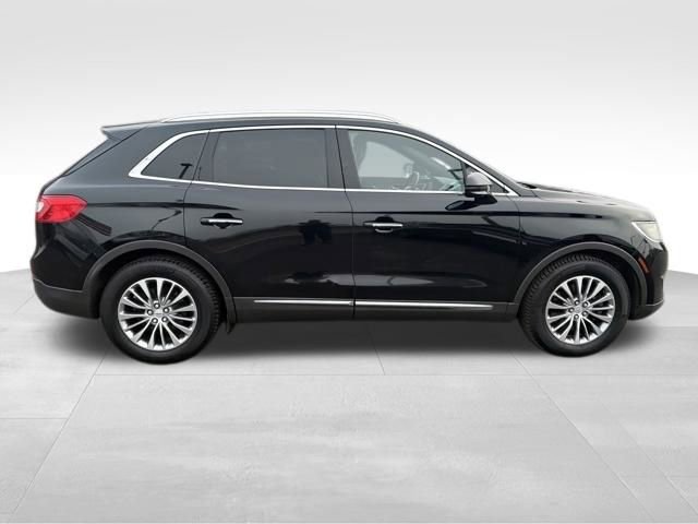 Used 2016 Lincoln MKX Select image 8