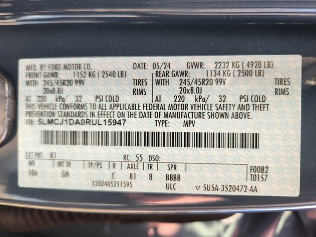 New 2026 Lincoln Aviator AWD w/ Jet Appearance Package image 24