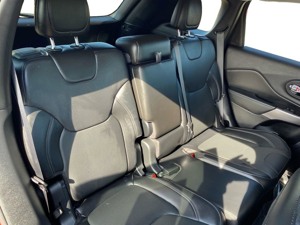 Used 2021 Jeep Cherokee Limited w/ Elite Package image 18