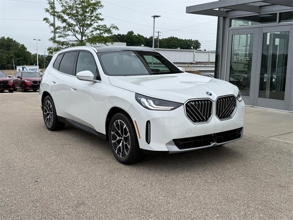 New 2025 BMW X3 xDrive30i w/ Convenience Package image 1