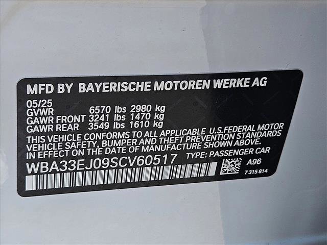 New 2025 BMW 760i xDrive w/ Premium Package image 18