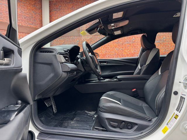 Used 2025 Toyota Camry SE image 22