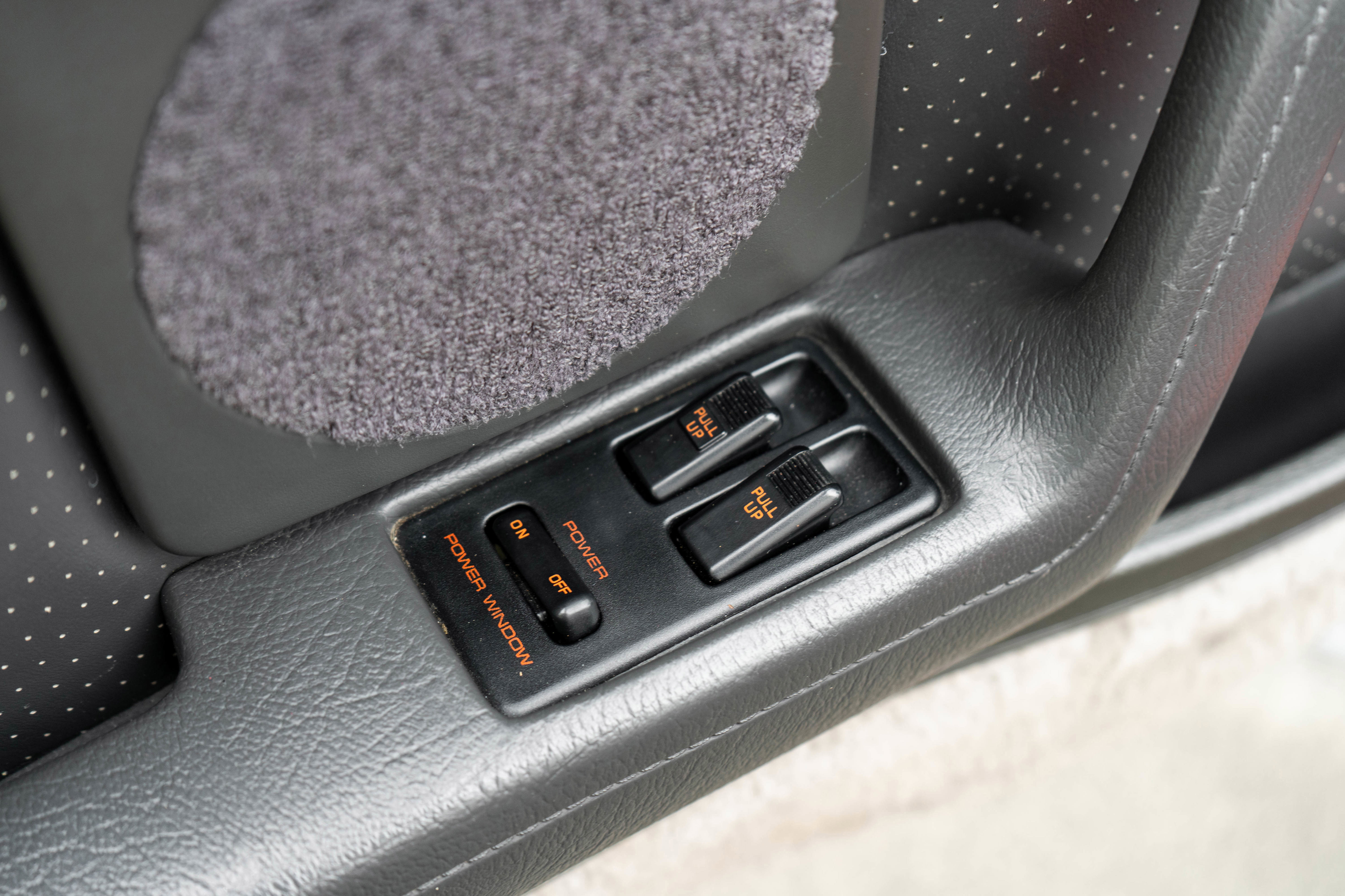 Used 1988 MAZDA RX-7 Convertible RWD image 13
