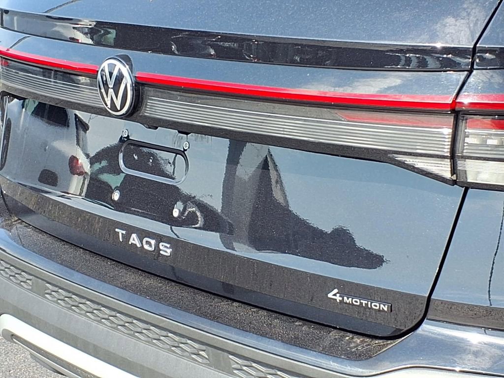 Used 2025 Volkswagen Taos S AWD/4WD image 22