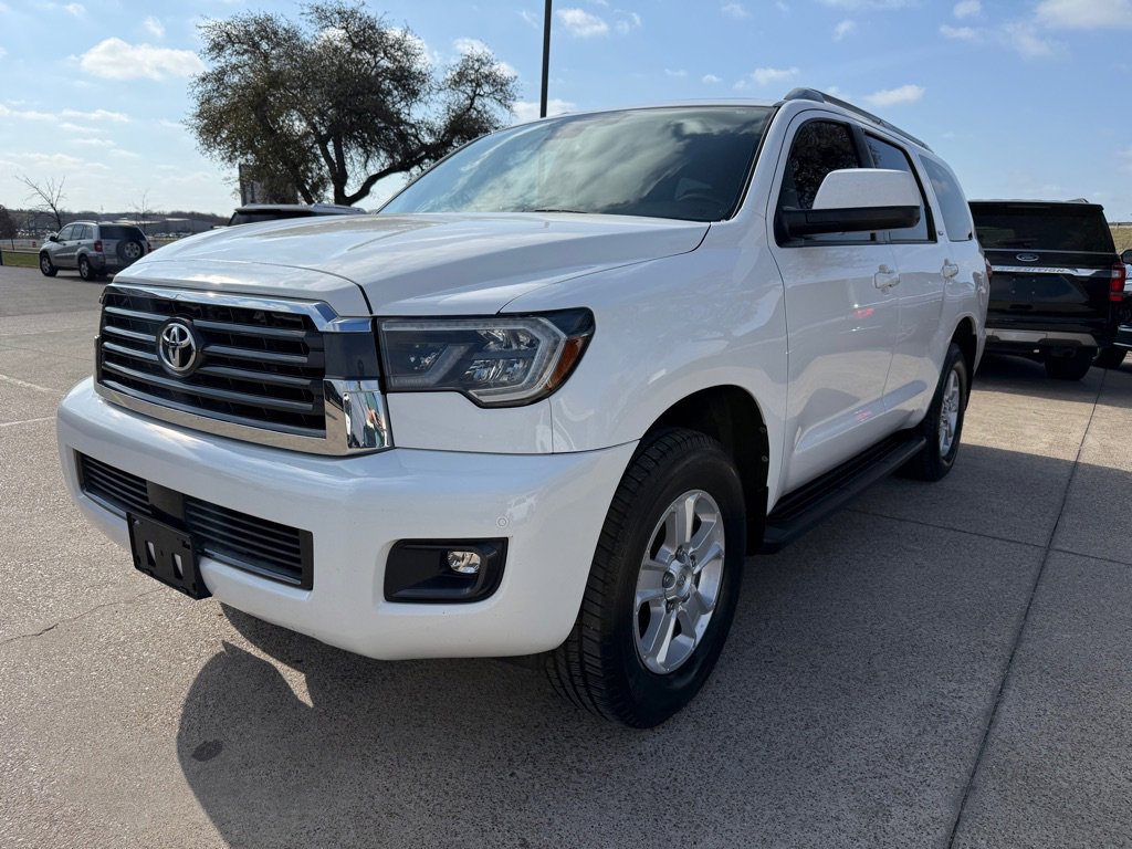 Used 2019 Toyota Sequoia SR5 image 3