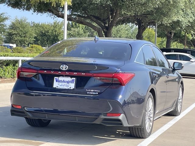 Used 2021 Toyota Avalon Limited FWD image 4