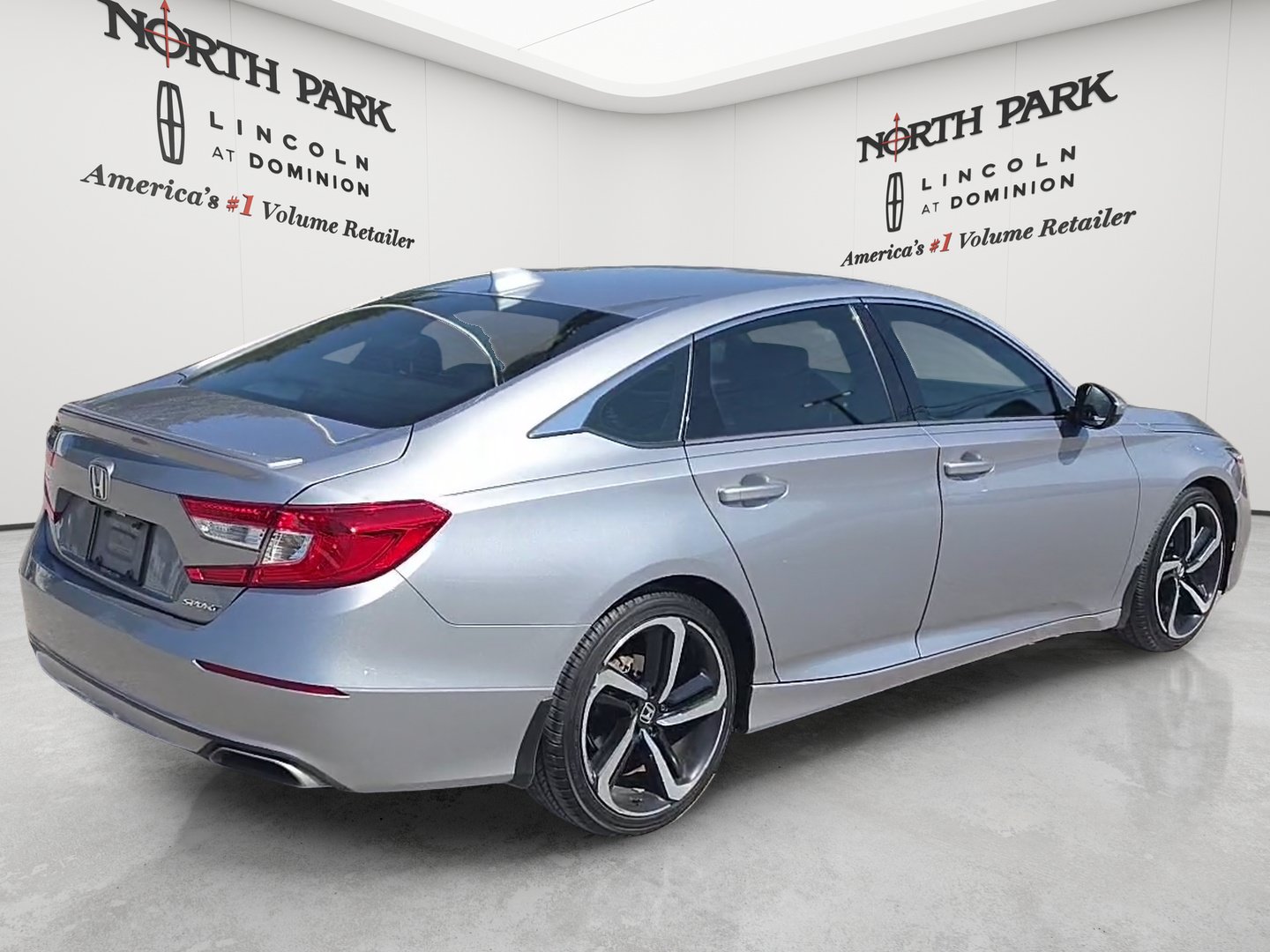 Used 2020 Honda Accord Sport image 5