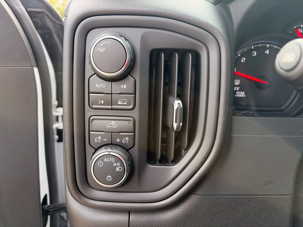 Used 2024 Chevrolet Silverado 1500 Custom AWD/4WD image 24