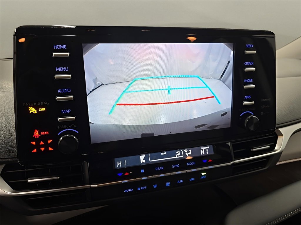 Used 2024 Toyota Sienna LE image 26