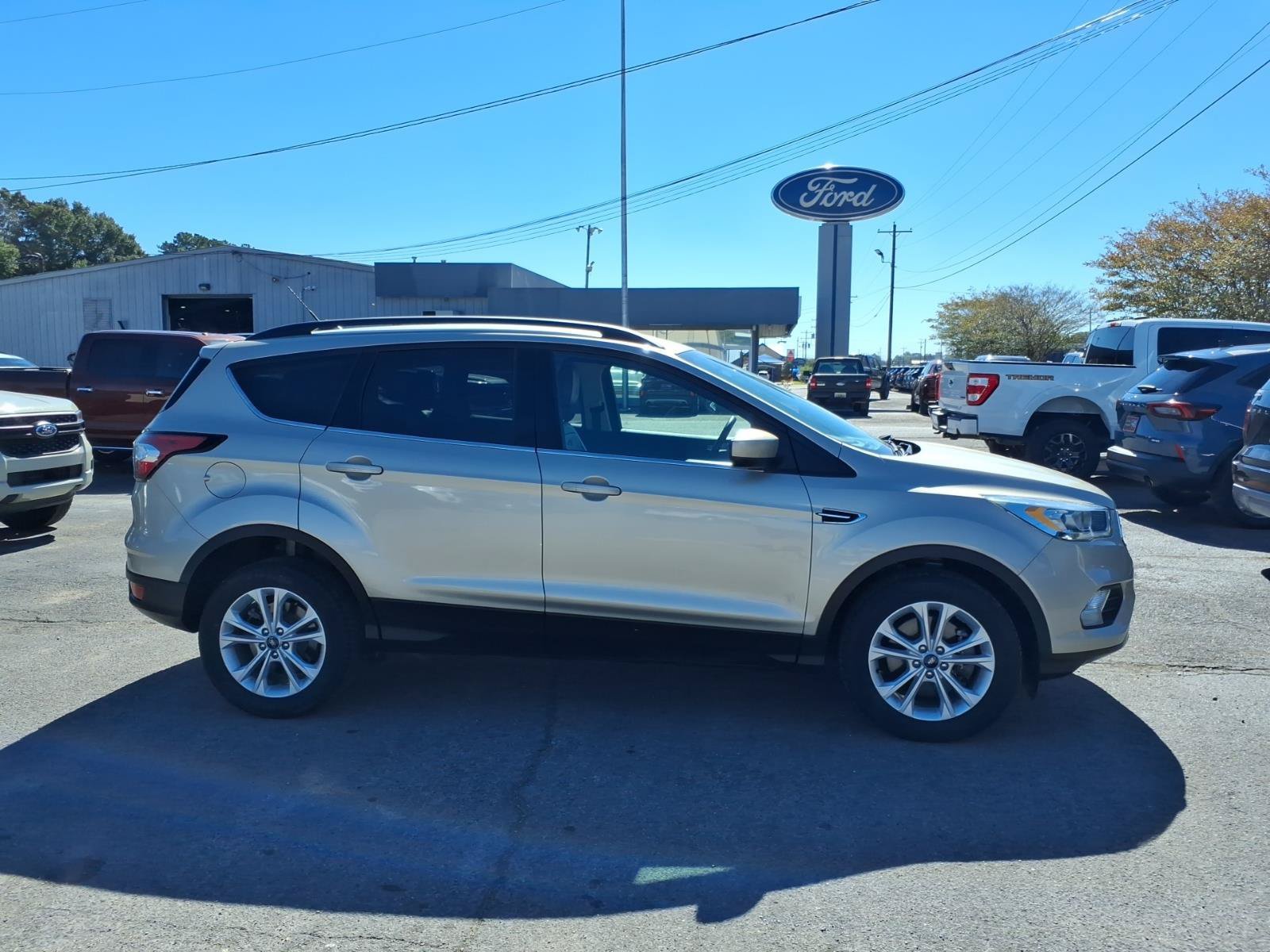 Used 2018 Ford Escape SEL AWD/4WD image 5