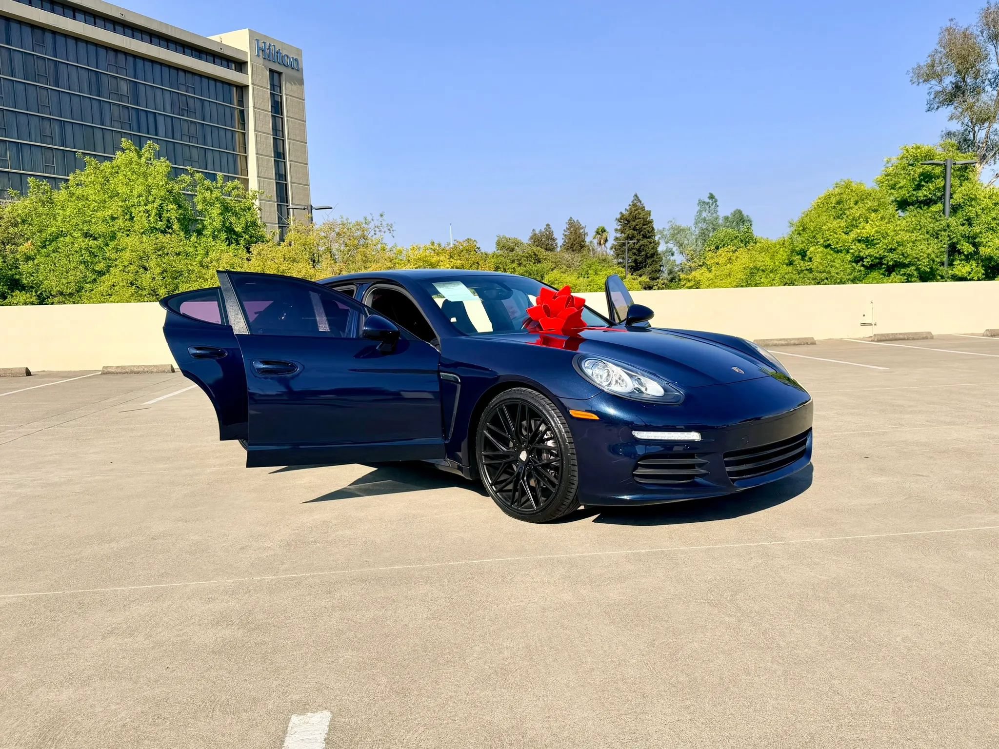 Used 2016 Porsche Panamera Edition RWD image 42