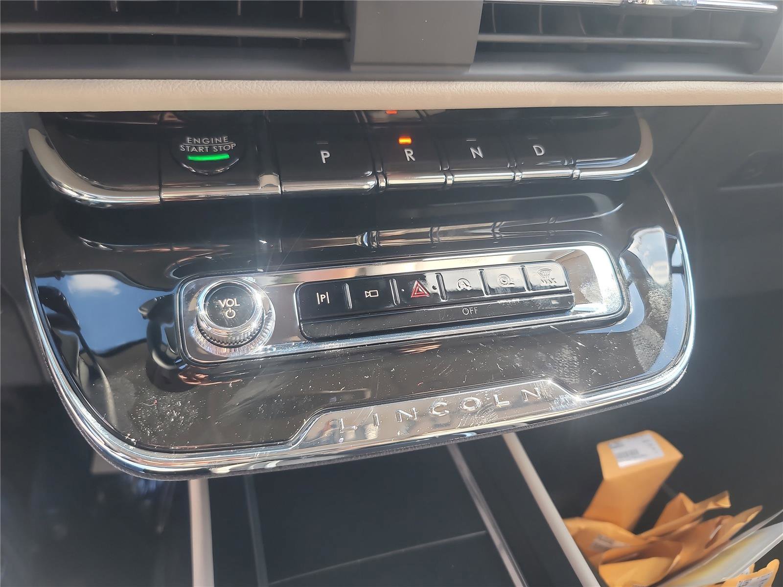 New 2026 Lincoln Corsair Premiere image 17