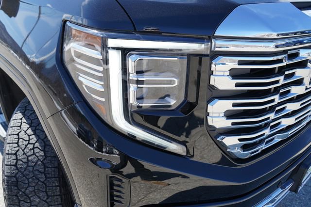 Used 2025 GMC Sierra 1500 Denali w/ Technology Package image 4