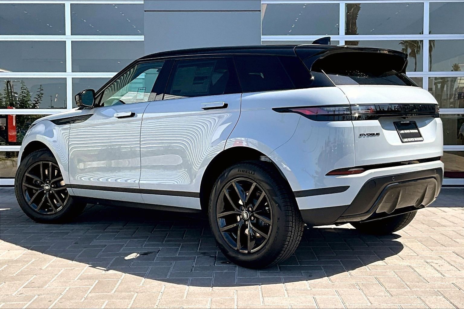 New 2026 Land Rover Range Rover Evoque S image 3