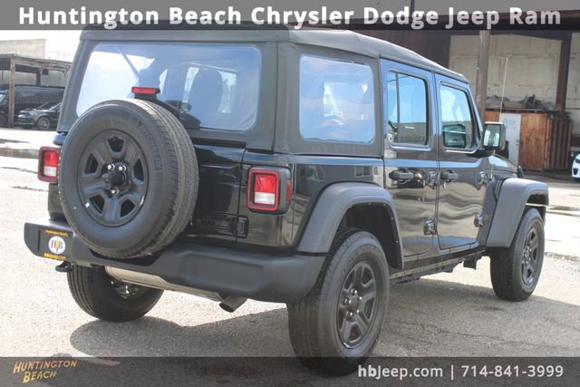 Used 2023 Jeep Wrangler Sport image 5