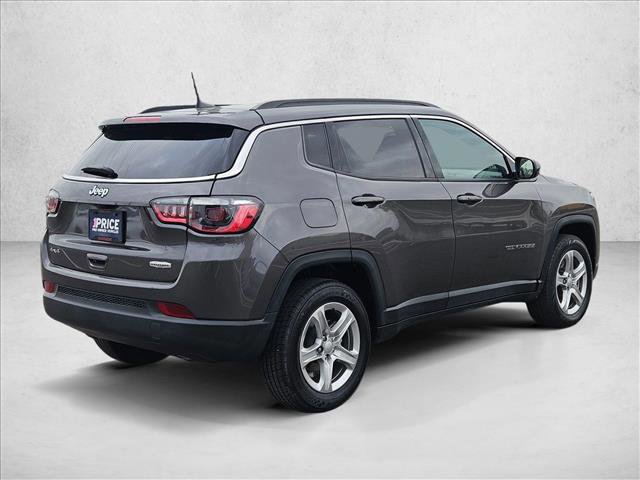 Used 2024 Jeep Compass Latitude AWD/4WD image 5