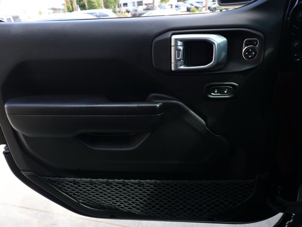 Used 2021 Jeep Wrangler Unlimited Islander image 22