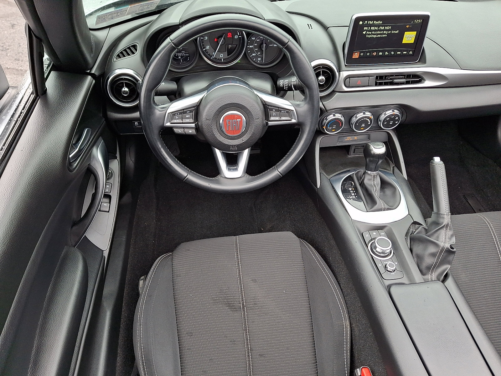 Used 2017 FIAT 124 Spider Classica RWD image 12