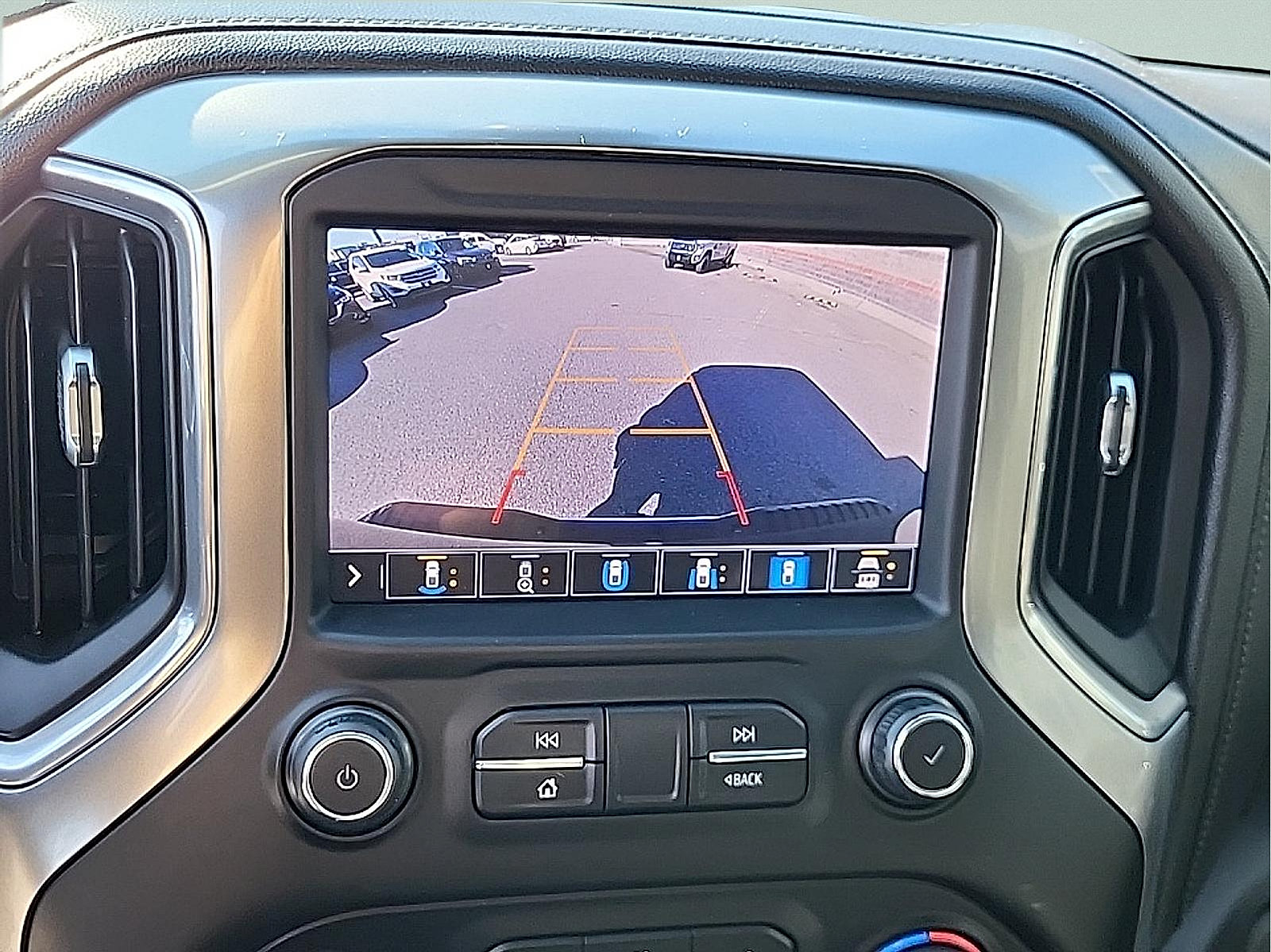 Used 2020 Chevrolet Silverado 3500 LTZ w/ LTZ Premium Package AWD/4WD image 26