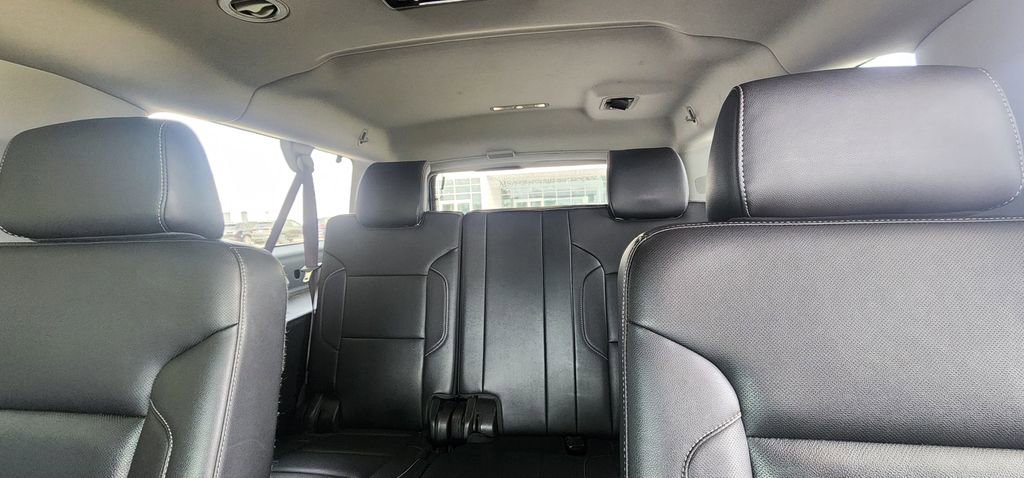 Used 2017 Chevrolet Suburban Premier AWD/4WD image 24