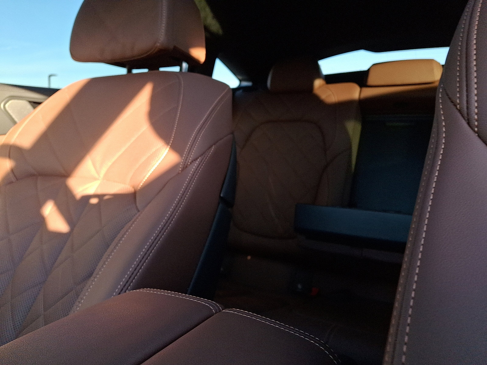 Used 2024 BMW X6 xDrive40i w/ Premium Package image 18