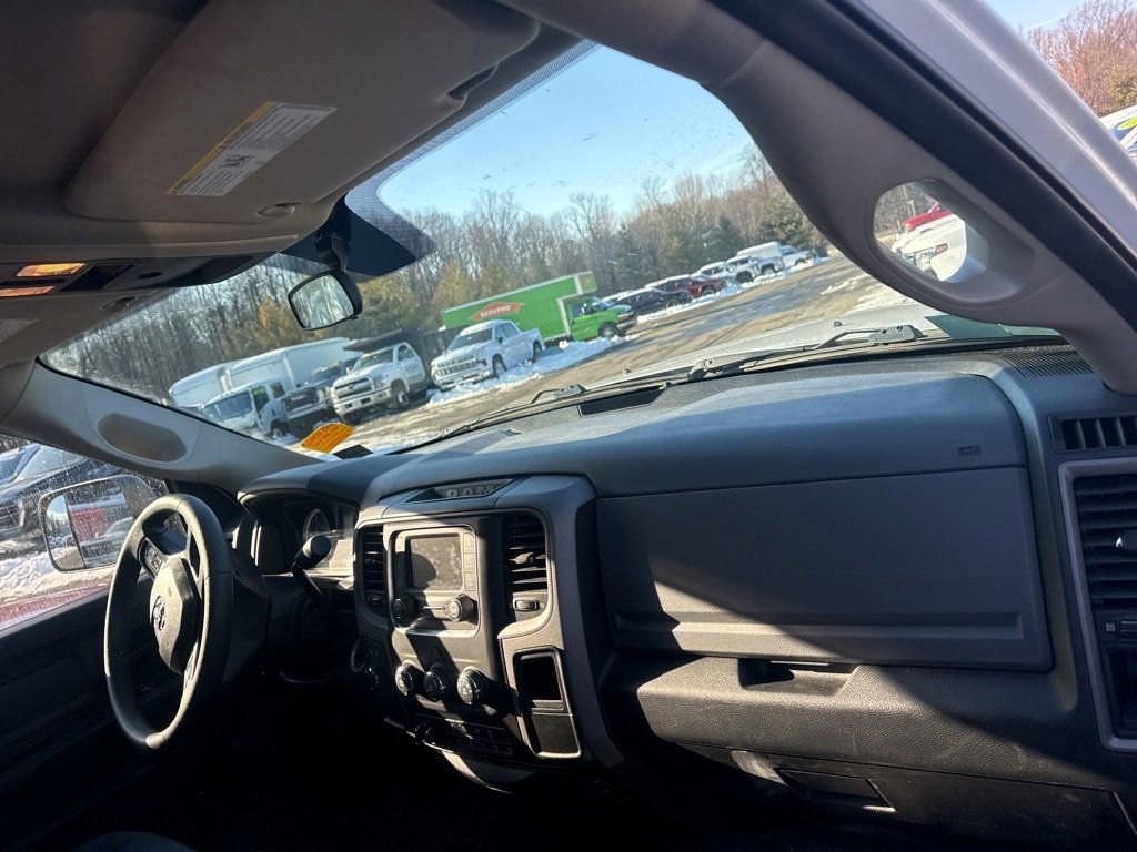 Used 2017 RAM 2500 Tradesman w/ Chrome Appearance Group image 12