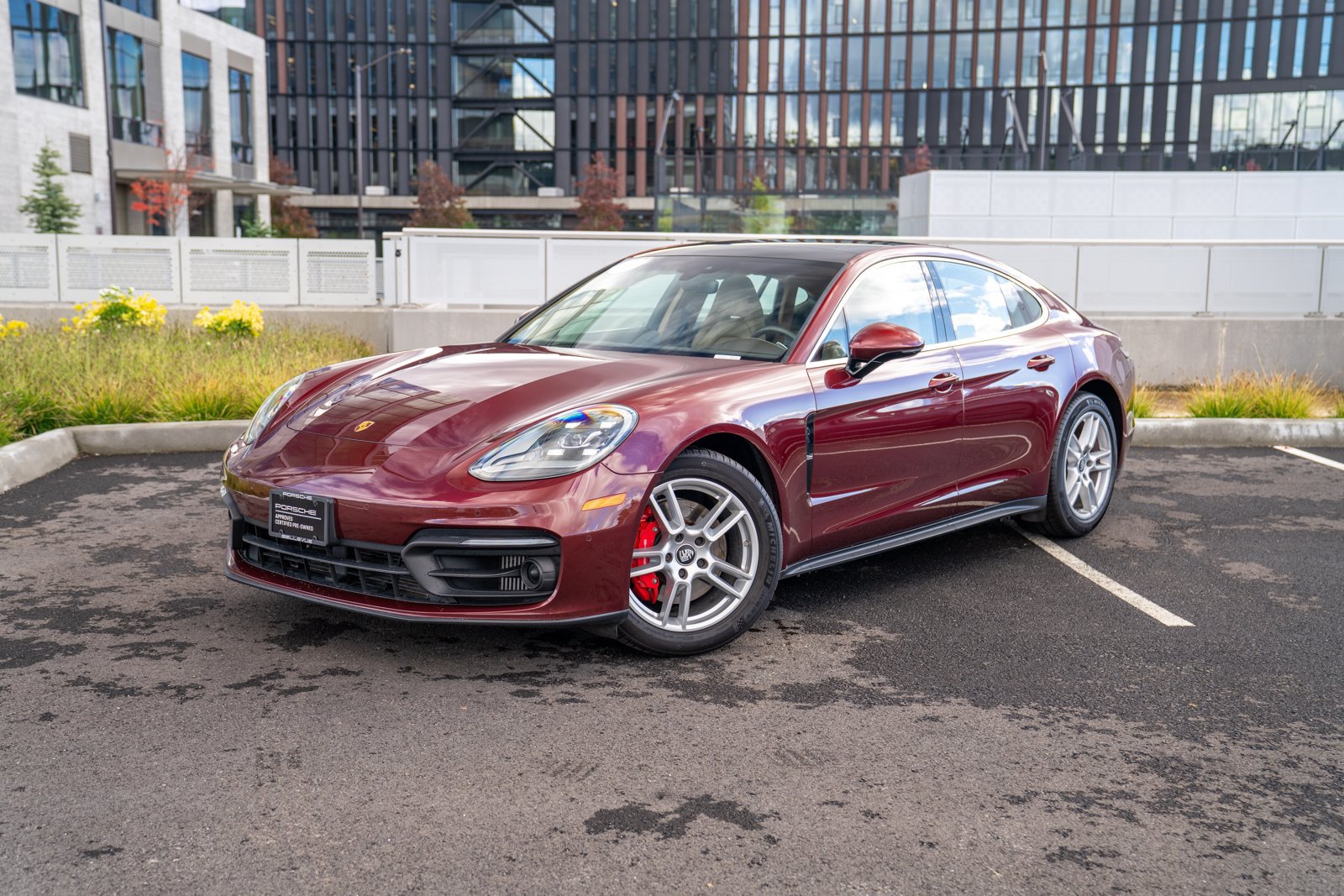 Used 2023 Porsche Panamera 4S AWD/4WD image 1