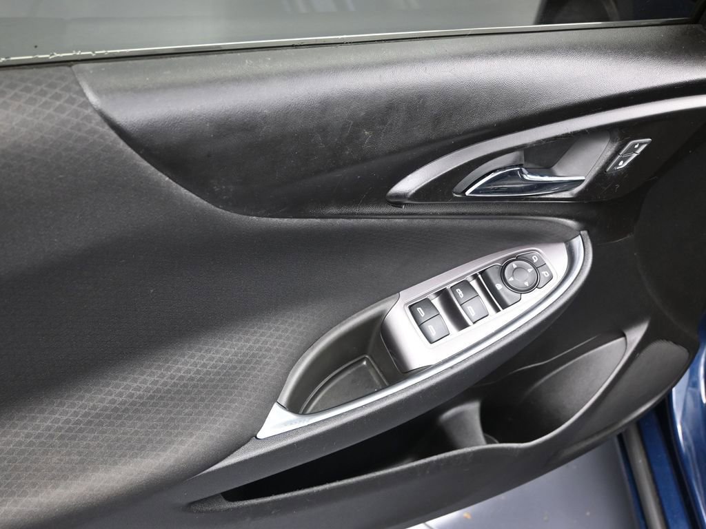 Used 2019 Chevrolet Malibu LT image 11