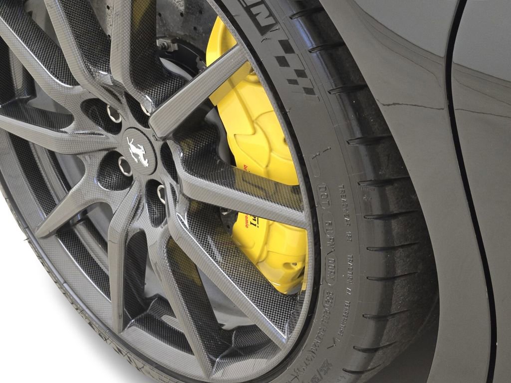 Used 2022 Ferrari SF90 Stradale image 14