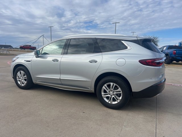 Used 2018 Buick Enclave Essence image 12