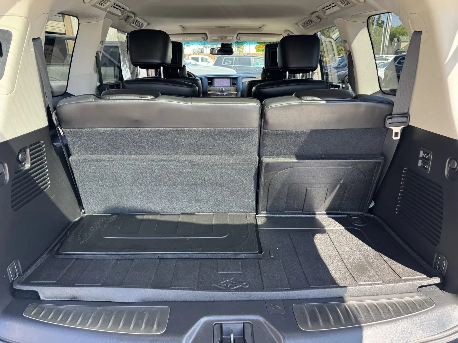 Used 2012 INFINITI QX56 4WD w/ Theater Pkg image 45