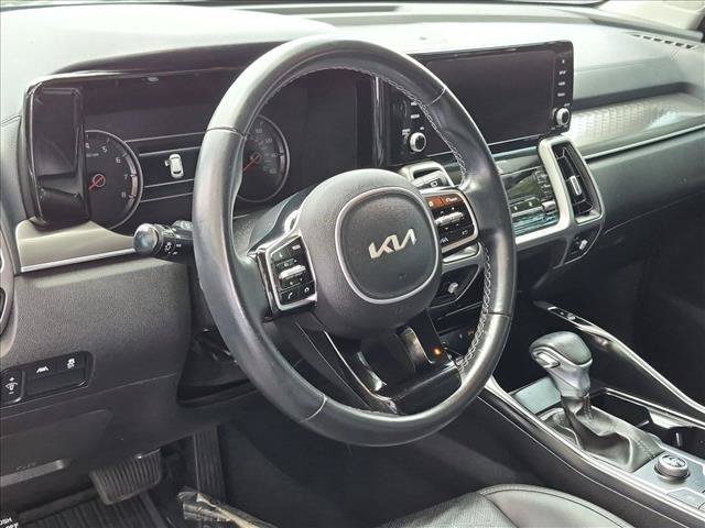 Used 2023 Kia Sorento S FWD image 10