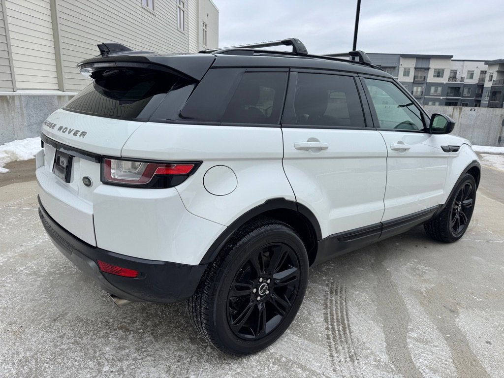 Used 2018 Land Rover Range Rover Evoque SE Premium AWD/4WD image 3