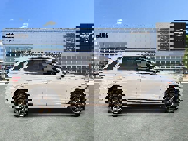 Used 2026 Genesis GV70 2.5T Advanced image 2