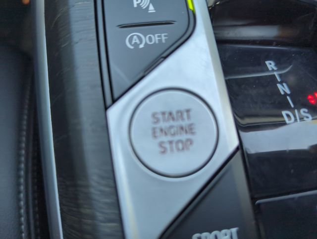 Certified 2024 BMW 330i Sedan image 25