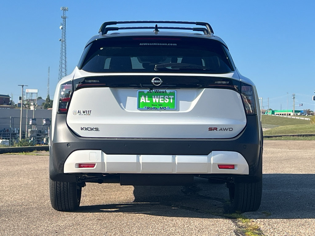 New 2026 Nissan Kicks SR w/ SR Premium Package image 10